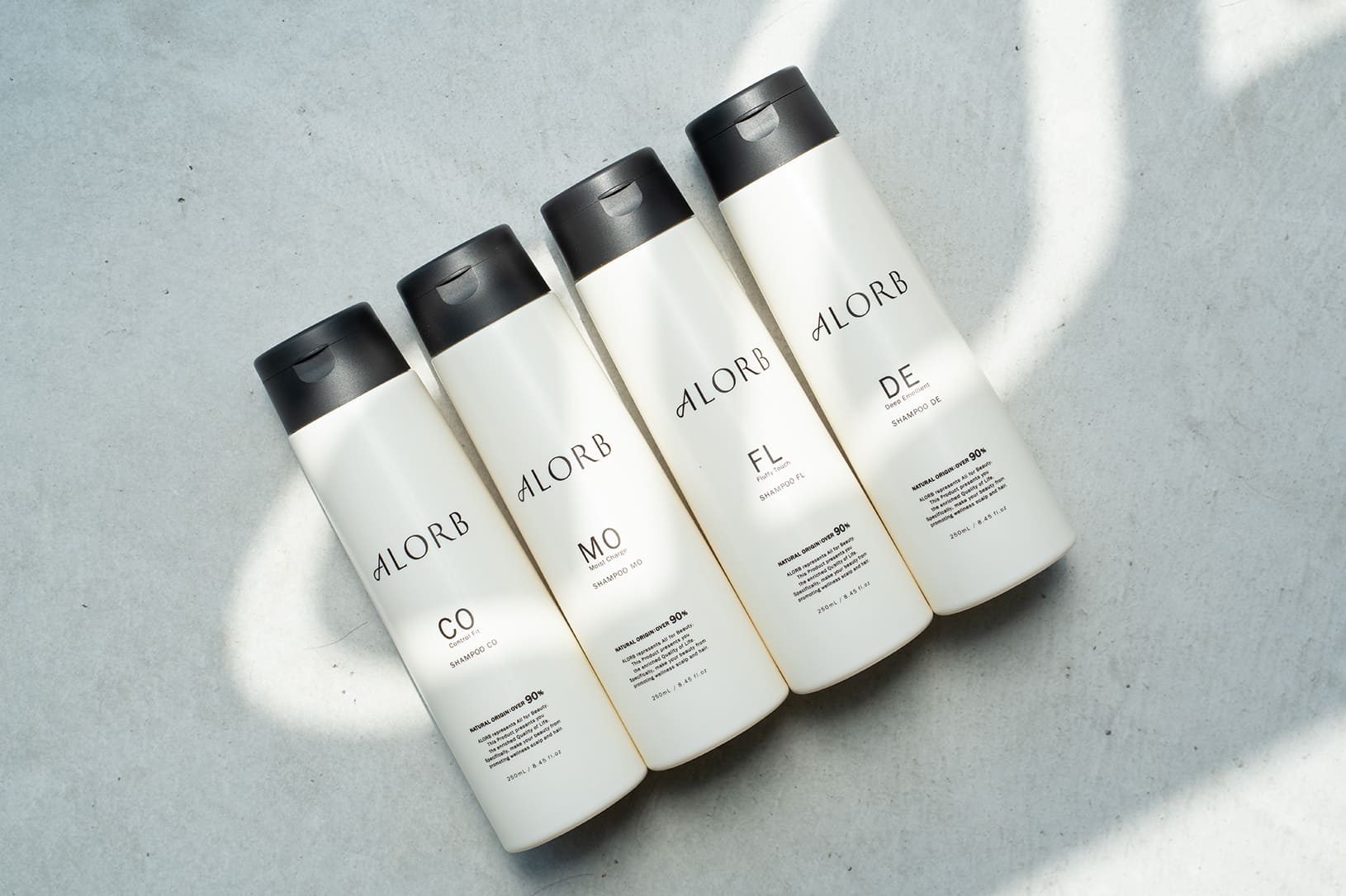 UPDATEメインビジュアルスライド